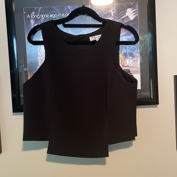 Milly Geometric Crop Tank - Picture 4 of 7